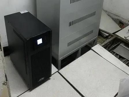 UPS解決城市電壓頻率問題,有什么作用?